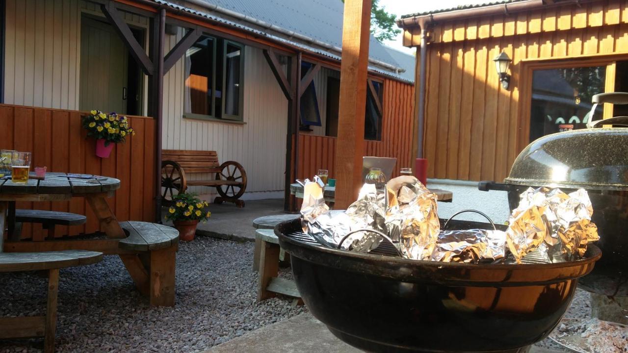 Loch Ness Backpackers Lodge Drumnadrochit Exterior foto